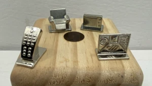 TV Scene It? DVD Board Game THE DVD GAME GAME OF THE YEAR parts only tokens 4 pc - Picture 1 of 5