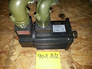 Servomotor eléctrico de CA YASKAWA USAREM-03CFJ41 - Imagen 1 de 3