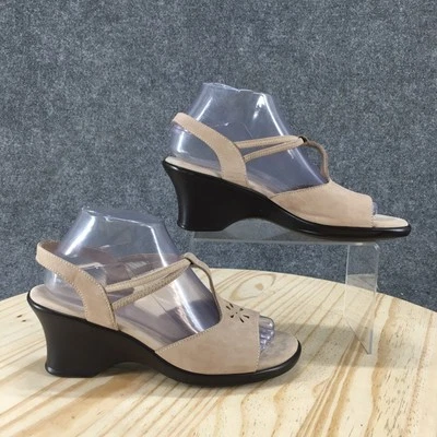 Munro American Sandals Womens 8 N Casual TStrap Wedge Slingback Beige Leather - Image 1 of 4