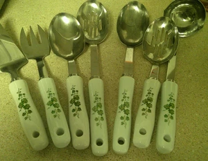 Corelle Calloway Efeu Koordinaten Servierbesteck. 7er Set GROSSE GRÖSSE *GEBRAUCHT* N5 - Bild 1 von 20