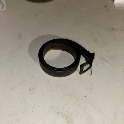 Cinturón reversible Guess para hombre.  XL (42-44) negro/marrón 1,5”. Foto 1 de 2