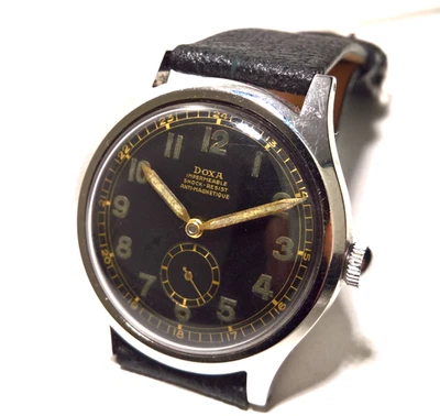 VINTAGE WATCH DOXA WATERPROOF OVERSIZED 37.8MM CLAMSHELL CASE BLACK GALT DIAL - Image 1 of 4