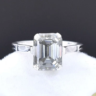 Anillo solitario de diamantes gris talla esmeralda de 5 quilates certificado, sin arancel. Foto 1 de 4