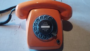 Altes Telefon mit Wählscheibe Orange Vintage Retro - Bild 1 von 2