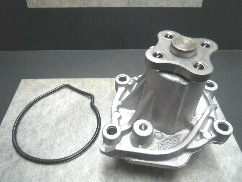 Bomba de agua para Honda Accord Prelude 1983-1985 1,8 L hecha en Japón - ¡Envío rápido! Foto 1 de 4