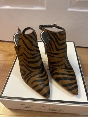 NUEVO EN CAJA Zapatos de salón de pelo de becerro con estampado de animales Dana Tiger mercado negro de la Casa Blanca talla 7,5 Foto 1 de 4