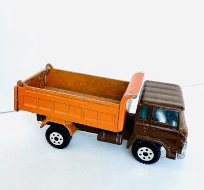Camión de volteo fundido a presión Yatming Fastwheels 1973 vintage #8436 marrón/naranja Foto 1 de 4