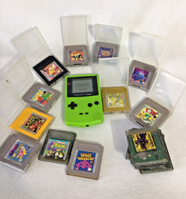 Nintendo Game Boy Color Kiwi Green w/Games Bundle
