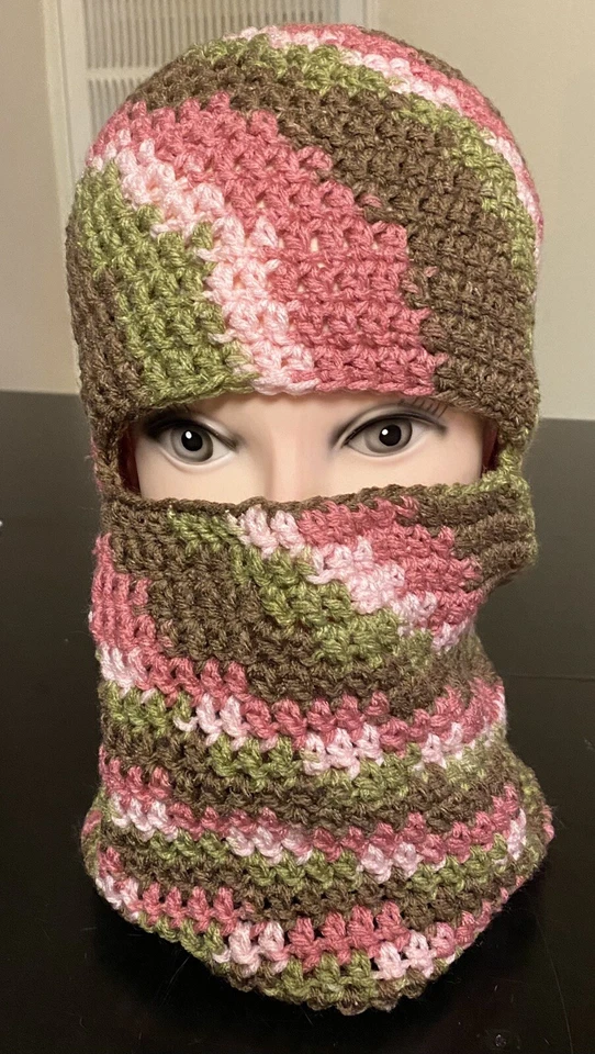 ¡Máscara de esquí/balaclava de ganchillo para mujer! ¡Mantén la cara caliente! Camuflaje rosa Foto 1 de 4