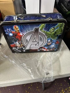 2014 Marvel Avengers Coin Set 4- 1oz. Silver Coins w/collector lunchbox  tin - Picture 1 of 3