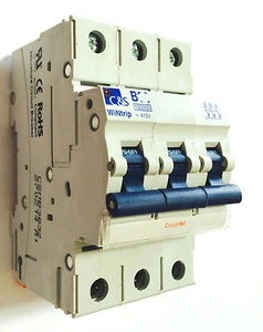 CSMB3B10UL - KLEEBLATT-SCHUTZSCHALTER, 3-POLIG, B-KURVE, 10 AMP, UL 1077 - Bild 1 von 3