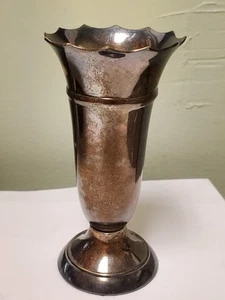 trumpet vase, scalloped edge, India sticker, unmarked,4.25" tall, silver plate? - Picture 1 of 5