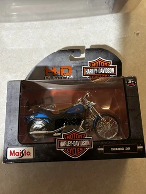 Maisto HD 1:18 Diecast Moto HD Custom Series 36 Azul Nuevo en Caja Foto 1 de 2