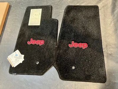 Alfombrillas delanteras negras Jeep Wrangler 2 piezas - rojo logotipo Jeep Lloyd 2007-2013 Foto 1 de 4