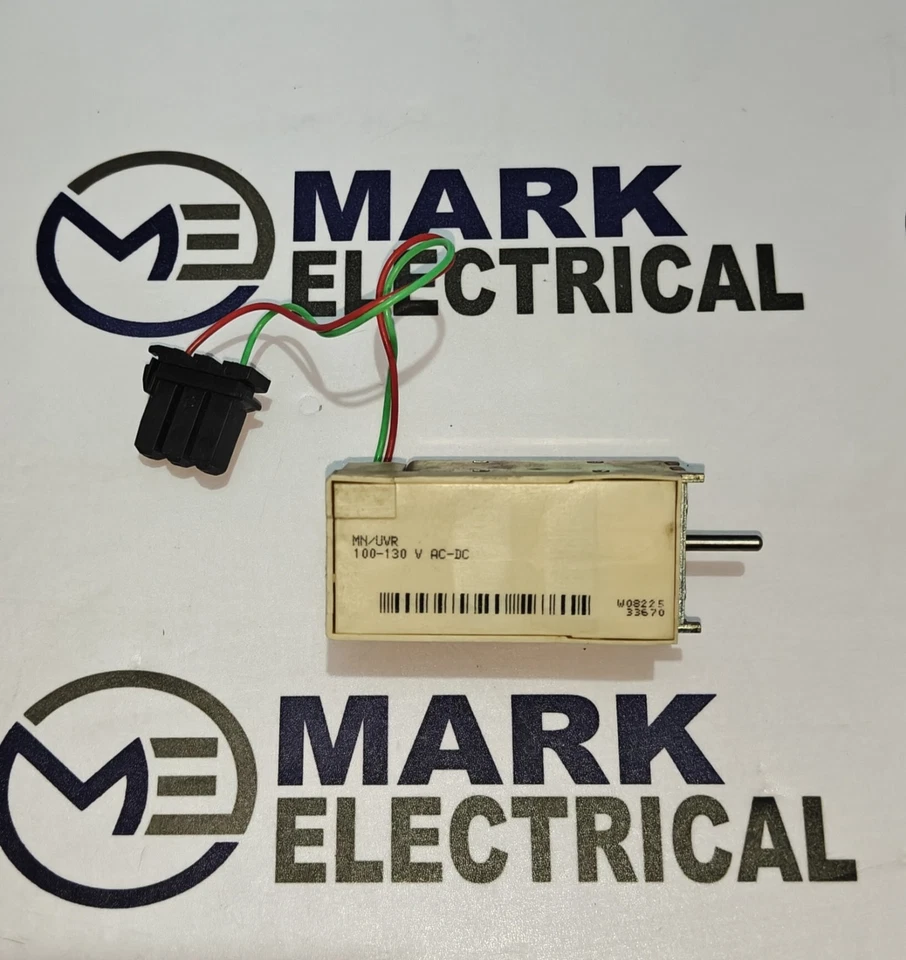 SCHNEIDER 33670 AIR CIRCUIT BREAKER UNDER VOLTAGE COIL VOLTAGE 110VAC/DC - Image 1 of 4