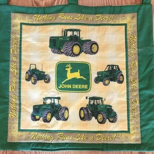 Taco de madera acolchado para colgar en la pared para tractor John Deere - Imagen 1 de 7