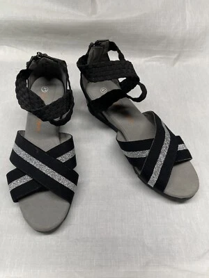 Bernie Mev Women’s Black Fabric/Leather Sandals Rear Zip Size 41 or 10US - Изображение 1 из 4