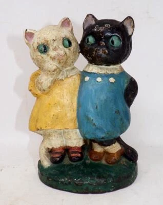 DE COLECCIÓN HUBLEY TOPE DE PUERTA DE HIERRO FUNDIDO #73 - 2 GATITOS VESTIDOS - 7 1/2" DE ALTO Foto 1 de 4