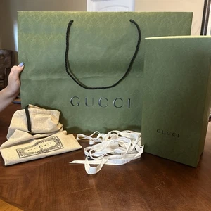 Bolso de compras Gucci, caja de zapatos, 2 cintas y bolsa antipolvo - Imagen 1 de 5