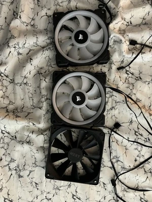 CORSAIR CO-9050072-WW HD120 RGB Two Fans Plus NZXT Fan - Image 1 of 4