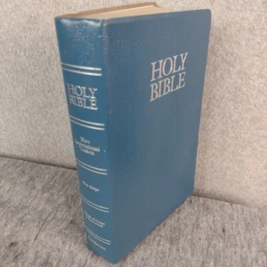 The Deluxe Gift and Award Bible by Zondervan Staff 1986 Soft Cover Faux Leather - Picture 1 of 14