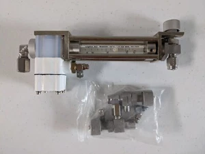 Válvula Fluoroware 202-13 + controlador de flujo de agua Vogtlin AG + accesorios Serto - Imagen 1 de 4