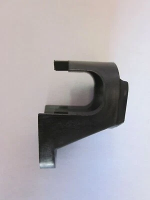 JOHNSON EVINRUDE 126026 CONTROL CABLE ANCHOR CLAMP FASTNER 0126026 NEW PART - Image 1 of 3