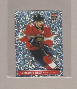 2018-19 Panini Stickers - #92 - Aleksander Barkov - Foil - Florida Panthers - Picture 1 of 2