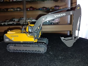 VOLVO EC 210 1/50 MOTORART 66761 - Imagen 1 de 6