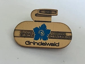 Vintage 1985 Grindelwald Curling Emaille Pin Anstecker - Bild 1 von 3
