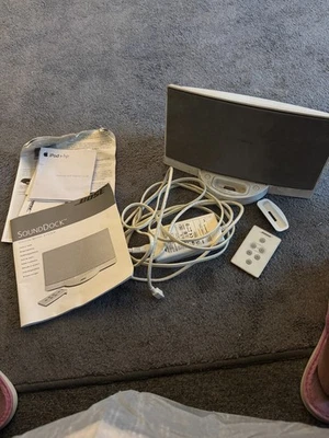 Sistema de música digital Bose SoundDock iPod altavoz control remoto y cable blanco 30 pines 2004 Foto 1 de 4