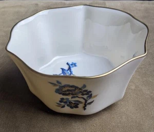 Lenox Pagoda Bowl Candy Dish Blue Flower ~5 Inch Diameter  jan23 - Picture 1 of 8