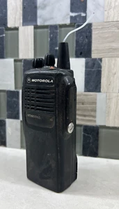Motorola MTX850-LS 800 MHz Two Way Radio  AAH25UCC6DU3AN - Picture 1 of 9