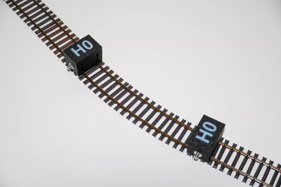 5 Stück Flexgleis Klammer / Flexgleisspanner Spur H0 - Bild 1 von 4