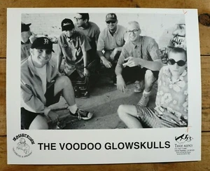 VOODOO GLOWSKULLS - Vintage Band Press Photo Glossy B&W 8x10 -2b - Picture 1 of 2