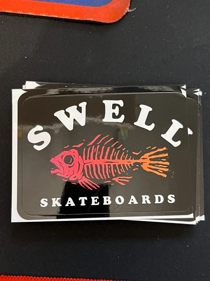 Swell Skateboards Fish Bones Skeleton Death Z51B Vintage Skateboarding STICKER