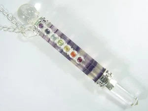 ABERW Regenbogen Fluorit 7 Chakra 32,5gr Heilkristall Stab Zepter Anhänger 5137D - Bild 1 von 4
