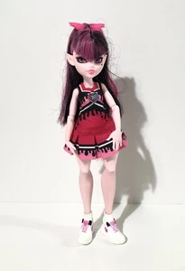 Mattel Monster High Draculaura G3 Ghoul Spirit Puppe Fearleader Cheerleader - Bild 1 von 6