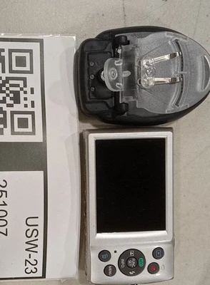 Canon ELPH 180 20MP Digital Camera Sliver needs to repair - Image 1 of 4