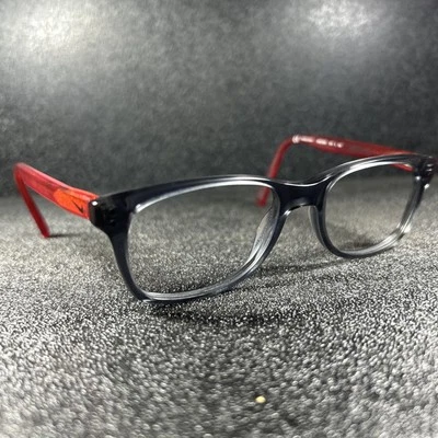 NOVO ÓCULOS NIKE 5538 070 CINZA VERMELHO AUTÊNTICO ARMAÇÃO DESIGNER 49-17 135 - Imagem 1 de 4