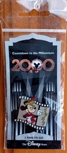 The Disney Store Official Pin - 2000 Countdown to the Millennium 1947 Mickey - Picture 1 of 1