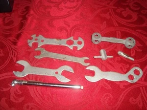 7 Bicycle Wrench Tools & Tire Air Pressure Gauge - Picture 1 of 4