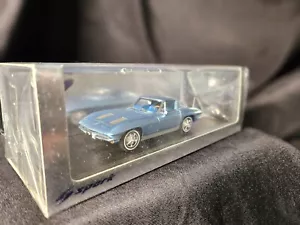 Spark 1963 Chevrolet Corvette Sting Ray Coupe 1:43 Scale Inv. #3843 - Picture 1 of 5