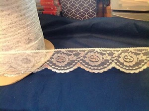NEU BEIGE/GOLD METALLIC MYLAR 2 ZOLL RASCHEL FLACHE SPITZE 5 YD MENGEN - Bild 1 von 3