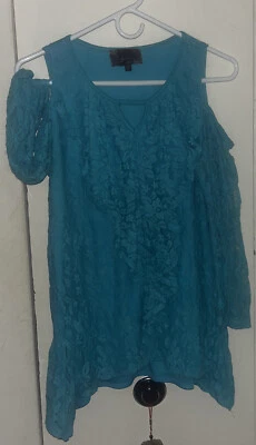 Top de encaje marca Slinky para mujer Foto 1 de 3