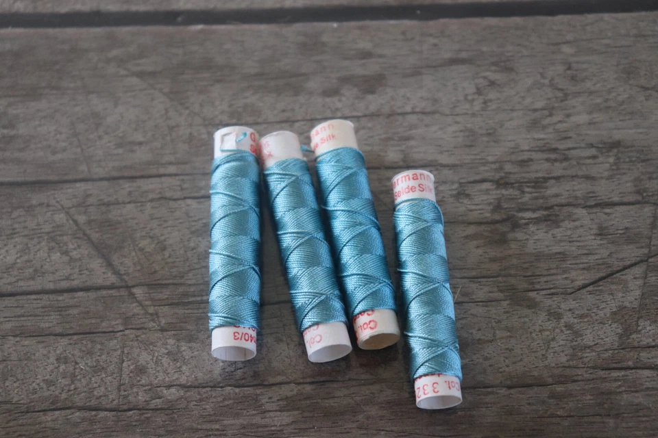 Mercerie ancienne  bobines de fil soie cordonnet GÜTERMANN col. 332  lot de 4 - Photo 1/1