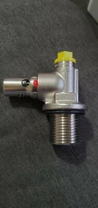 FREIGHTLINER MOUNT- PRD BOSS CNG BRASS AFV-10300077, K905-20.2.0 tank end plug - Bild 1 von 6