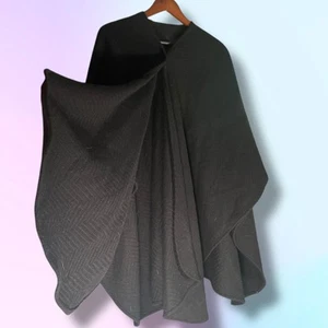 VTG Laya Exclusivités Montréal Women’s Black Wool Shawl Wrap Cape Large - Picture 1 of 10