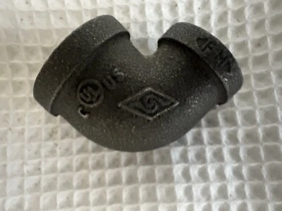 NEW MATCO 1/2 and 3/4 150 Female NPT 90° Elbow Cast Stainless Steel Pipe Fitting - Image 1 of 3