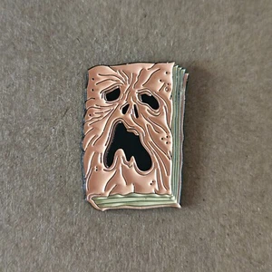 EVIL DEAD Enamel Pin - Book of the Dead - Bruce Campbell - Picture 1 of 2